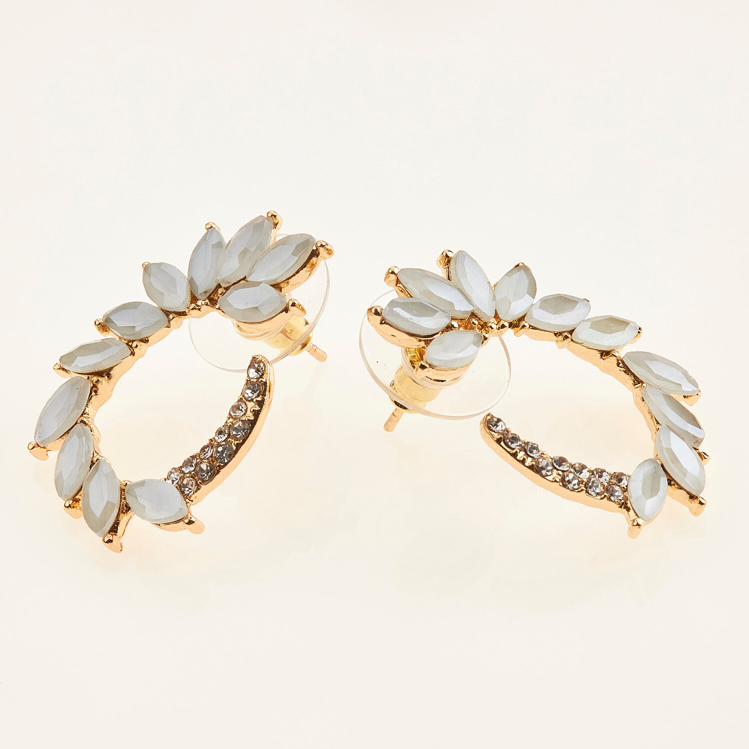 Sequoia Γυναικείο ατσάλινο Υποαλλεργικό σκουλαρίκι με πέτρες λευκό Sequoia Γυναικείο ατσάλινο Υποαλλεργικό σκουλαρίκι με πέτρες λευκό