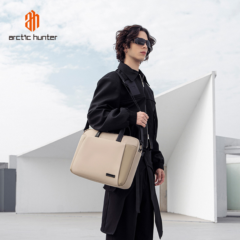 ARCTIC HUNTER τσάντα ώμου GWB00848 με θήκη laptop 15.6", 9L, χακί