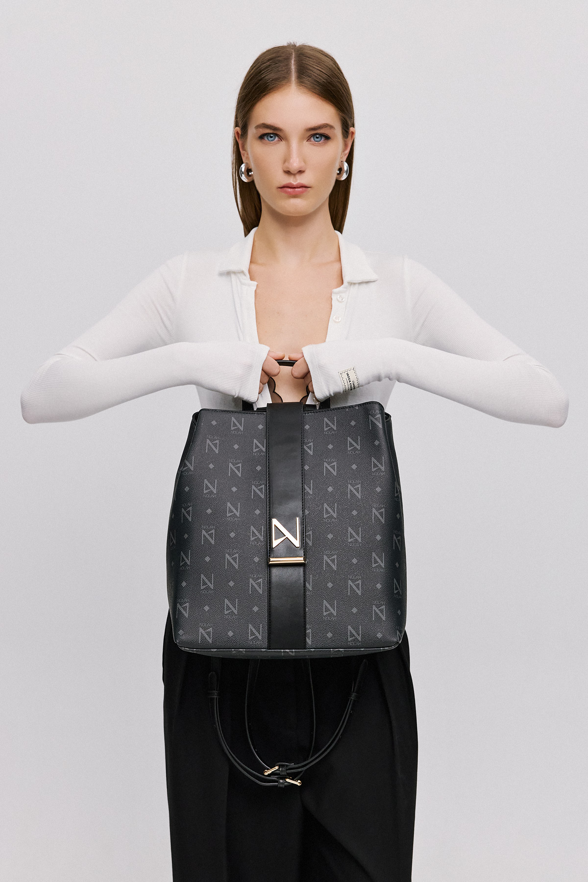 Heron Black Light Gold