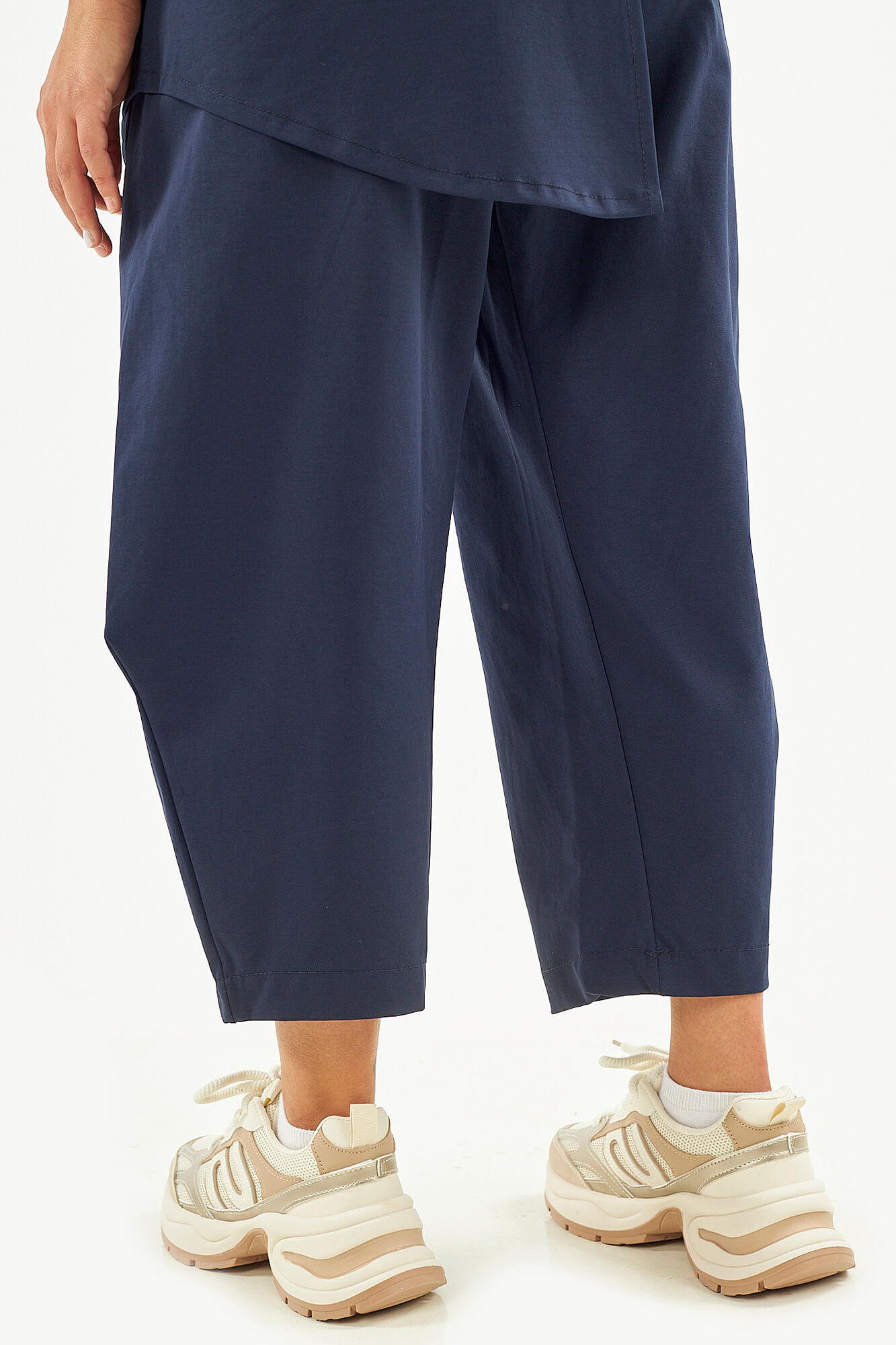 Sequoia Μοντέρνο Γυναικείο Oversize Σετ Ασύμμετρη Αμάνικη Μπλούζα με Παντελόνι 33-41096 Γκρι