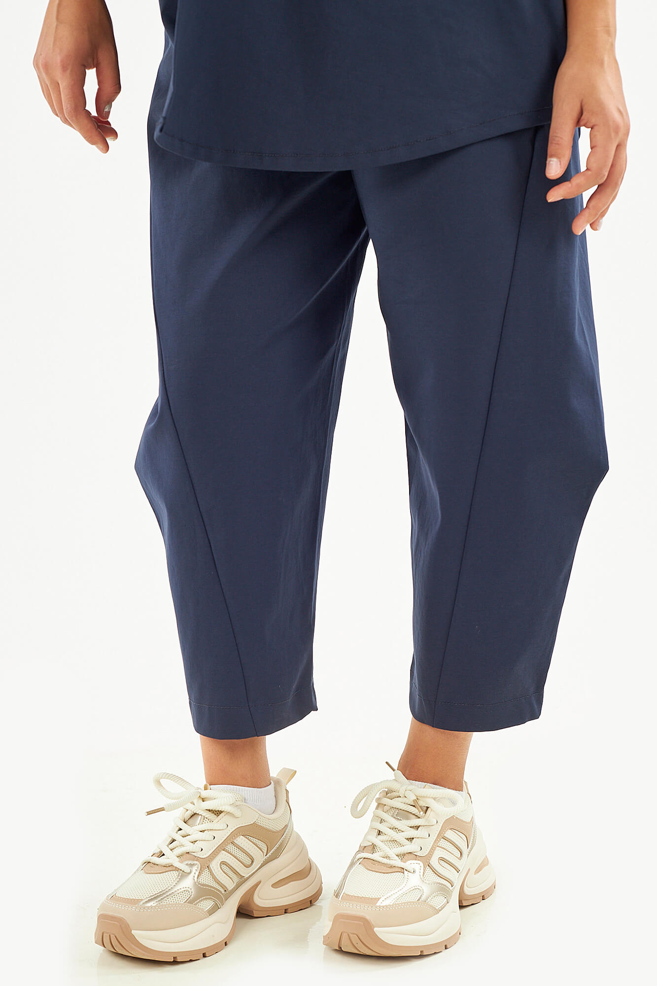 Sequoia Μοντέρνο Γυναικείο Oversize Σετ Ασύμμετρη Αμάνικη Μπλούζα με Παντελόνι 33-41096 Γκρι