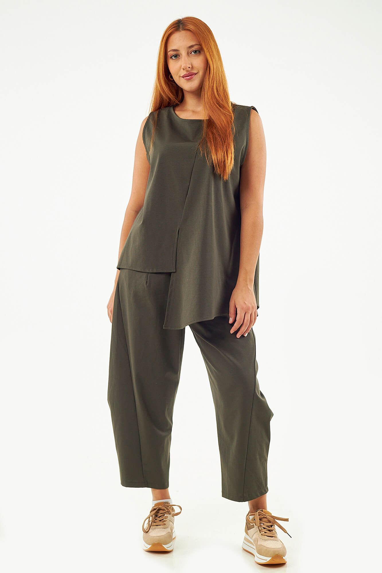 Sequoia Μοντέρνο Γυναικείο Oversize Σετ Ασύμμετρη Αμάνικη Μπλούζα με Παντελόνι 33-41096 Γκρι