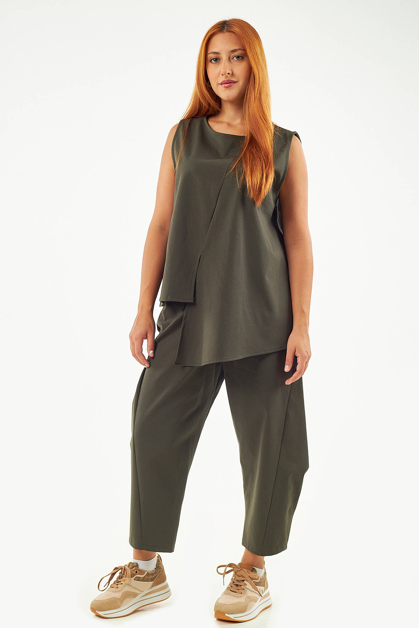 Sequoia Μοντέρνο Γυναικείο Oversize Σετ Ασύμμετρη Αμάνικη Μπλούζα με Παντελόνι 33-41096 Γκρι