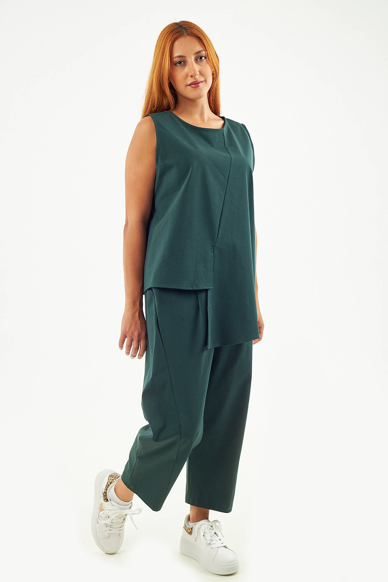 Sequoia Μοντέρνο Γυναικείο Oversize Σετ Ασύμμετρη Αμάνικη Μπλούζα με Παντελόνι 33-41096 Πράσινο