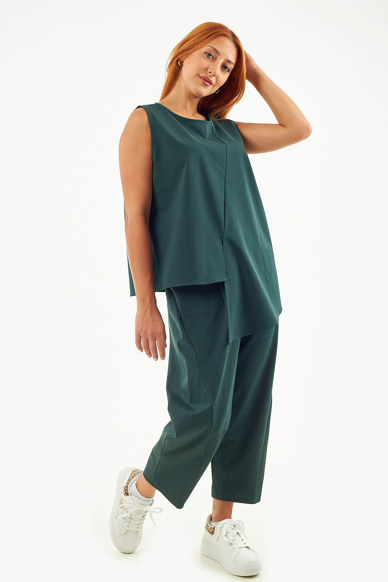 Sequoia Μοντέρνο Γυναικείο Oversize Σετ Ασύμμετρη Αμάνικη Μπλούζα με Παντελόνι 33-41096 Πράσινο