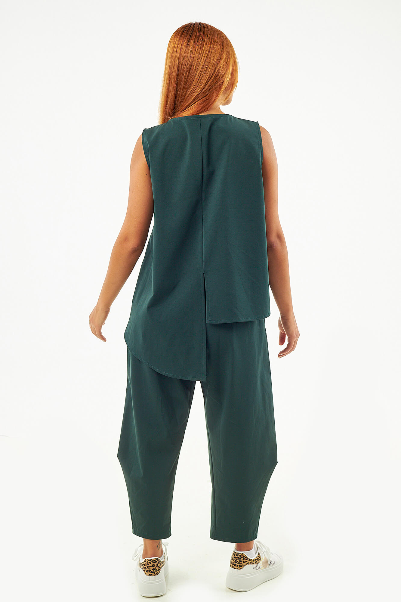 Sequoia Μοντέρνο Γυναικείο Oversize Σετ Ασύμμετρη Αμάνικη Μπλούζα με Παντελόνι 33-41096 Πράσινο Sequoia Μοντέρνο Γυναικείο Oversize Σετ Ασύμμετρη Αμάνικη Μπλούζα με Παντελόνι 33-41096 Πράσινο