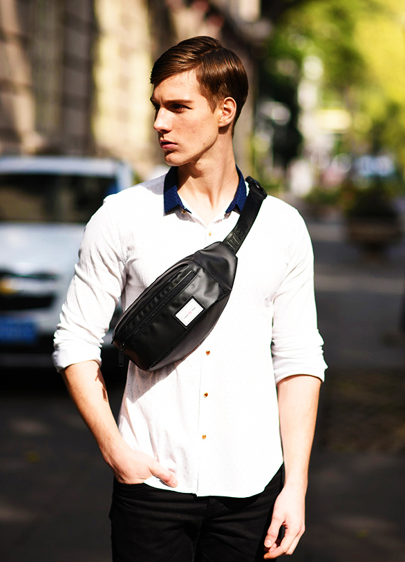 ARCTIC HUNTER τσάντα μέσης YB14001-BK, μαύρη