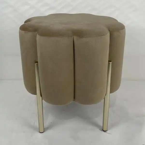 ΣΚΑΜΠΟ ΒΕΛΟΥΔΟ ΜΠΕΖ ΜΕ ΧΡΥΣΑ ΠΟΔΙΑ 39x39x40cm ΣΚΑΜΠΟ ΒΕΛΟΥΔΟ ΜΠΕΖ ΜΕ ΧΡΥΣΑ ΠΟΔΙΑ 39x39x40cm