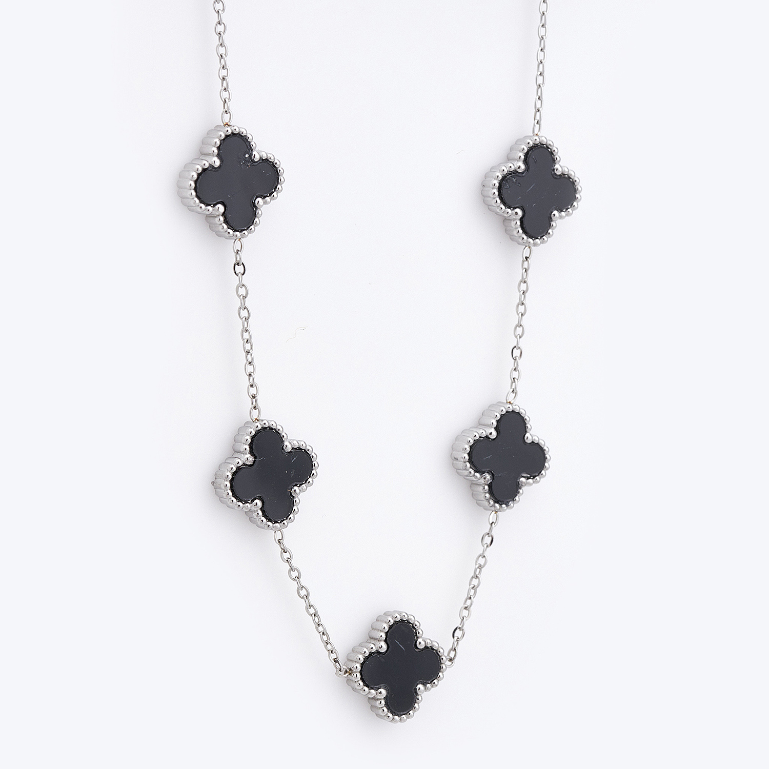 Sequoia Γυναικείο ατσάλινο κολιέ με σχέδιο λουλούδια σε ασημί με φίλντισι μαύρο