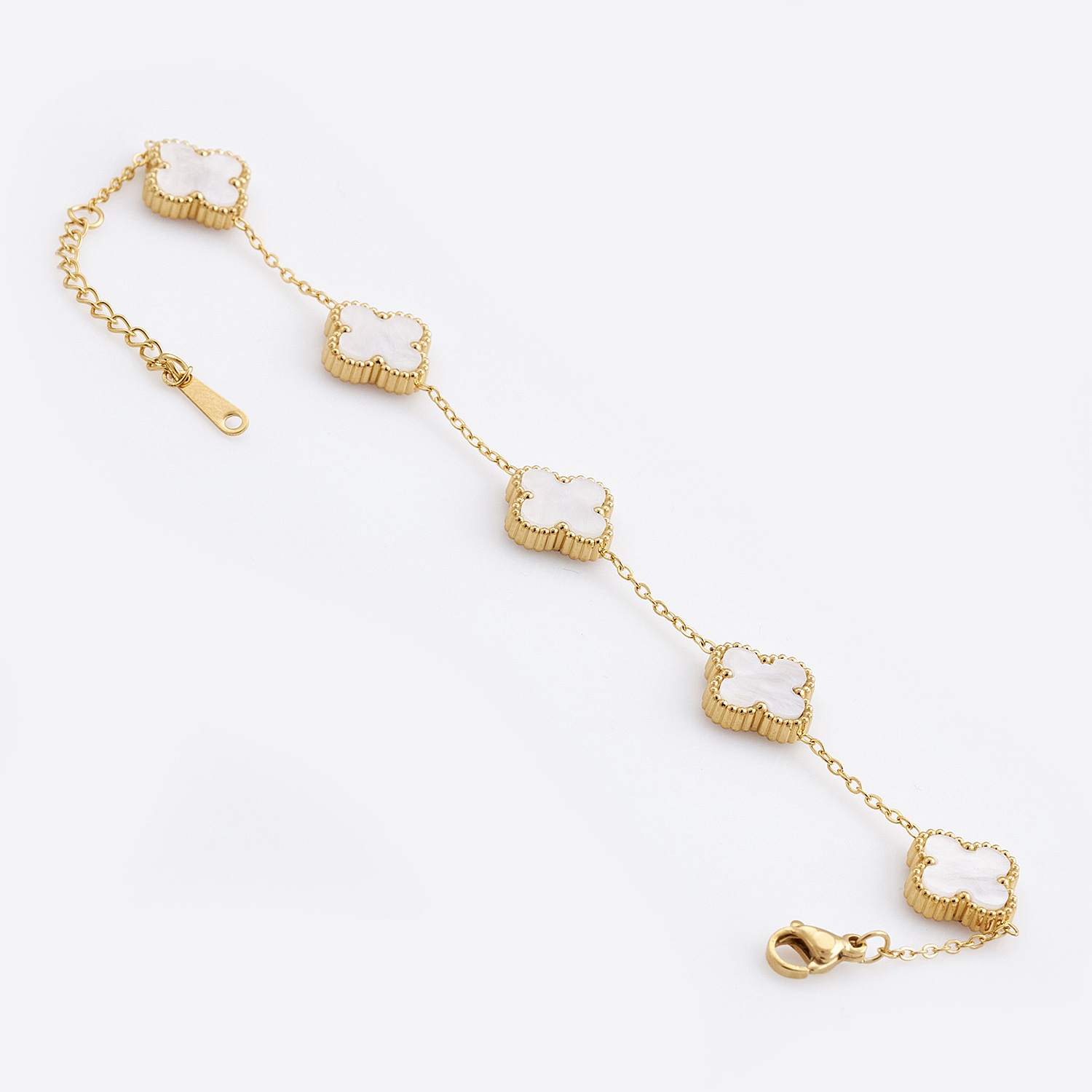 Sequoia Γυναικείο ατσάλινο βραχιόλι με σχέδιο λουλούδια επιχρυσωμένο με φίλντισι λευκό Sequoia Γυναικείο ατσάλινο βραχιόλι με σχέδιο λουλούδια επιχρυσωμένο με φίλντισι λευκό