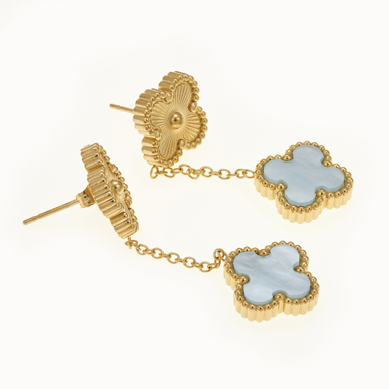 Sequoia Γυναικεία ατσάλινα σκουλαρίκια με σχέδιο λουλούδια επιχρυσωμένα με φίλντισι γαλάζιο