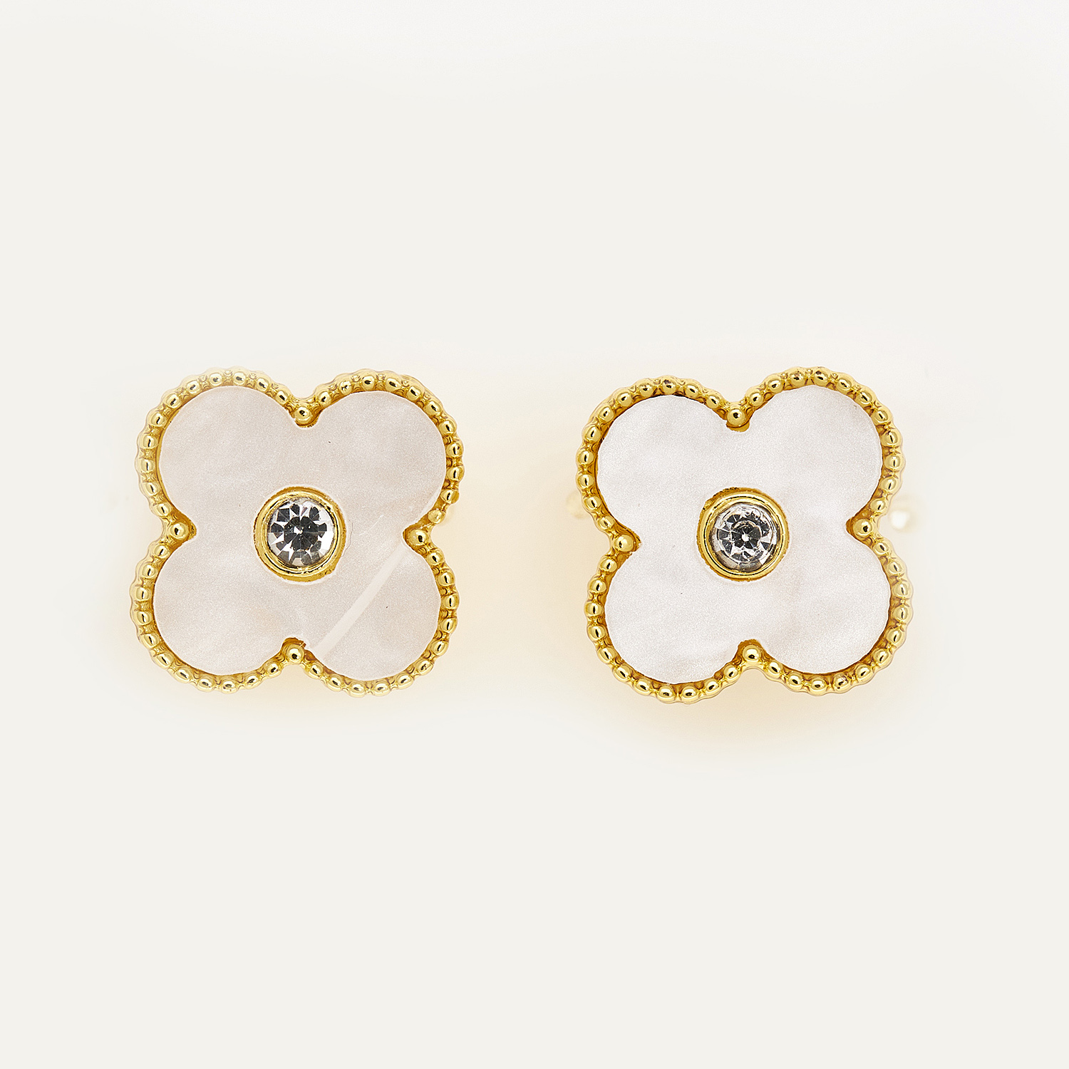 Sequoia Γυναικεία ατσάλινα καρφωτά σκουλαρίκια σε σχήμα σταυρού με λευκο σμάλτο και ζιργκόν επιχρυσωμένα