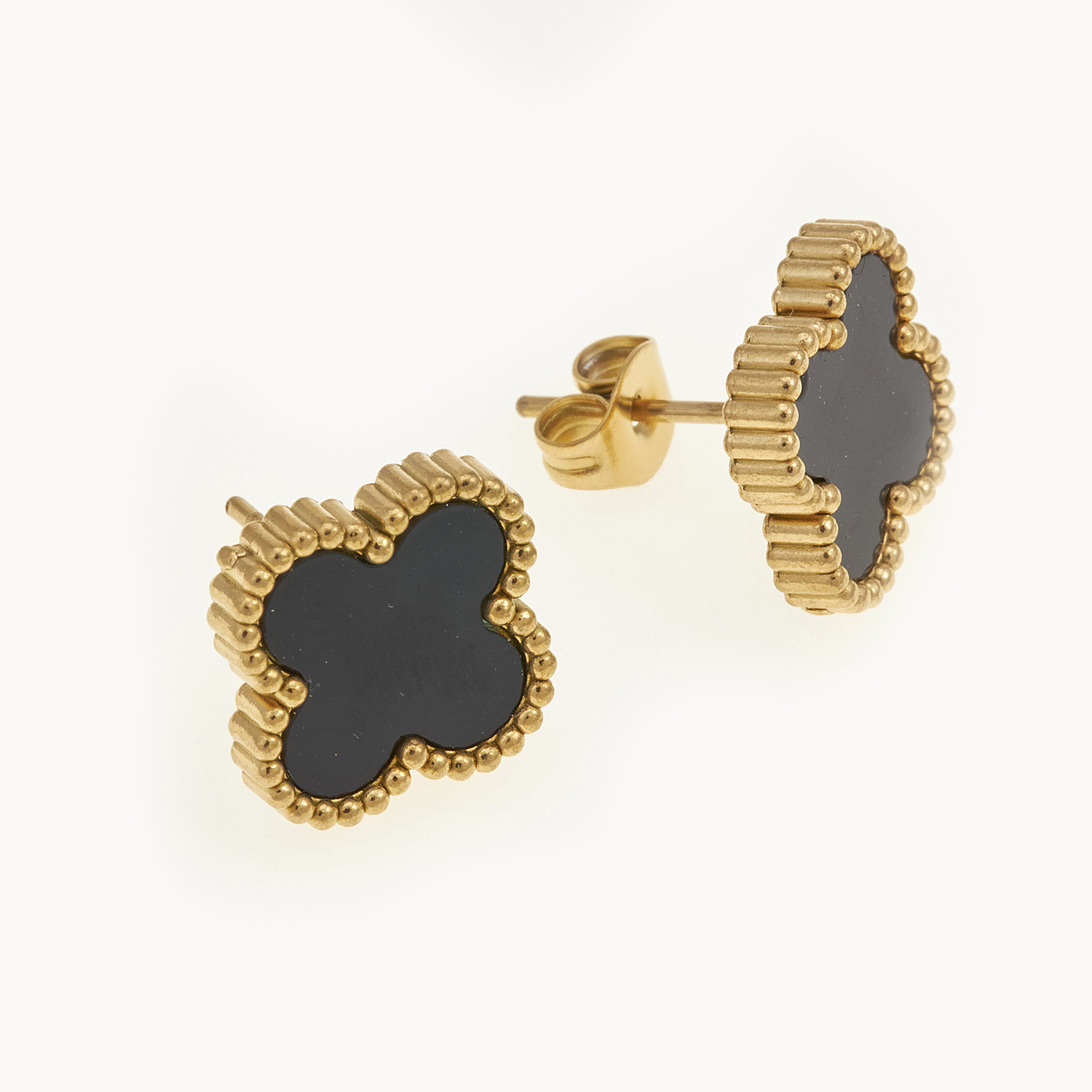 Sequoia Γυναικεία ατσάλινα σκουλαρίκια με σχέδιο λουλούδια επιχρυσωμένα με φίλντισι μαύρο Sequoia Γυναικεία ατσάλινα σκουλαρίκια με σχέδιο λουλούδια επιχρυσωμένα με φίλντισι μαύρο