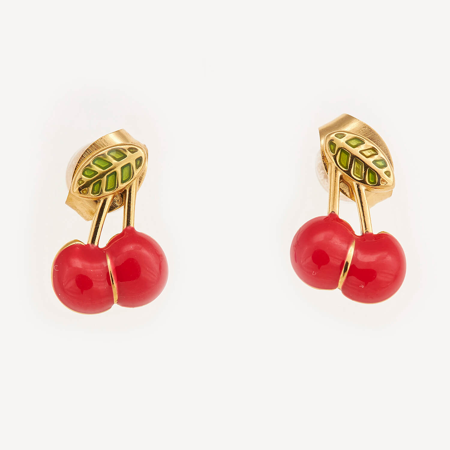 Sequoia Παιδικό Υποαλλεργικό επιχρυσωμένο Ατσάλινο Σκουλαρίκι με σμάλτο κεράσι Sequoia Παιδικό Υποαλλεργικό επιχρυσωμένο Ατσάλινο Σκουλαρίκι με σμάλτο κεράσι