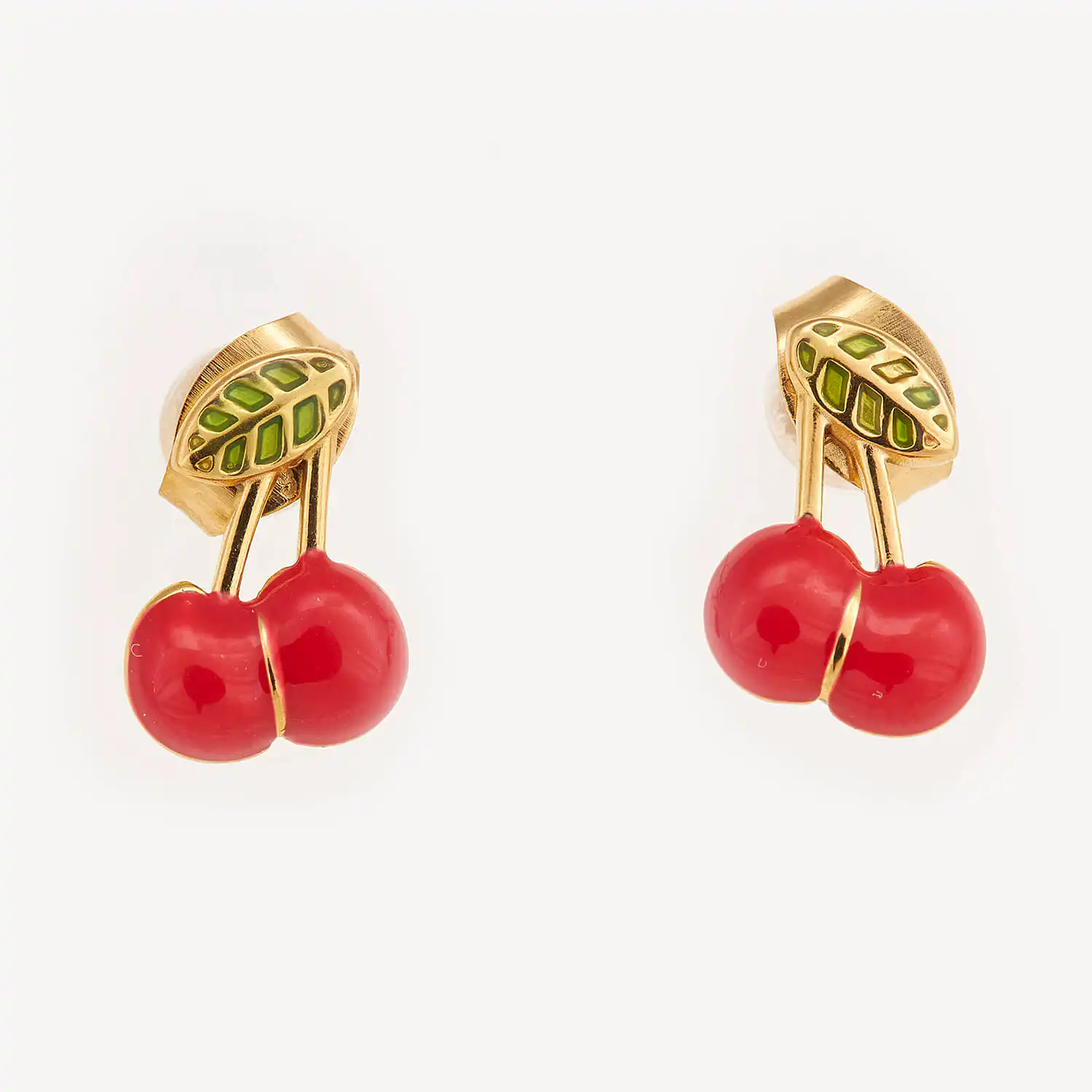 Sequoia Παιδικό Υποαλλεργικό επιχρυσωμένο Ατσάλινο Σκουλαρίκι με σμάλτο κεράσι