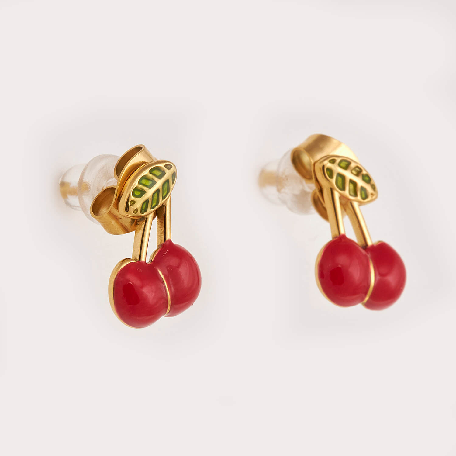 Sequoia Παιδικό Υποαλλεργικό επιχρυσωμένο Ατσάλινο Σκουλαρίκι με σμάλτο κεράσι Sequoia Παιδικό Υποαλλεργικό επιχρυσωμένο Ατσάλινο Σκουλαρίκι με σμάλτο κεράσι