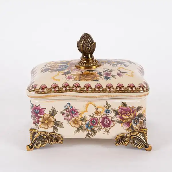 ΔΙΑΚΟΣΜΗΤΙΚΟ ΚΟΥΤΙ ΠΟΡΣΕΛΑΝΗ ΛΕΥΚΟ- ΧΡΥΣΟ 15x11x15cm ΔΙΑΚΟΣΜΗΤΙΚΟ ΚΟΥΤΙ ΠΟΡΣΕΛΑΝΗ ΛΕΥΚΟ- ΧΡΥΣΟ 15x11x15cm