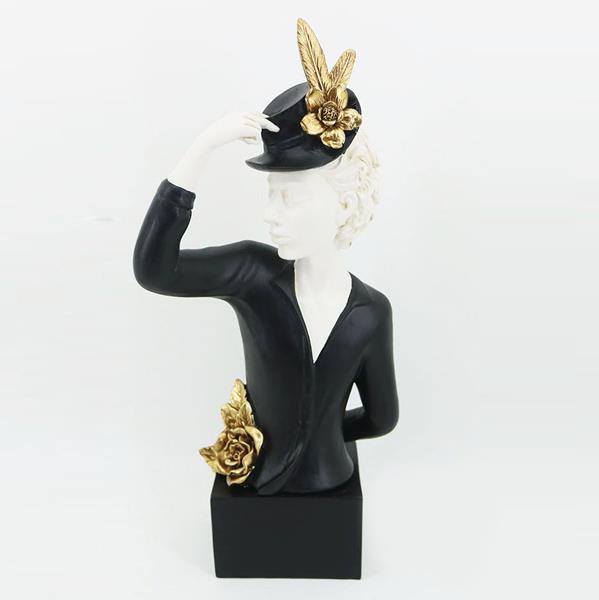 ΔΙΑΚΟΣΜΗΤΙΚΟ ΓΛΥΠΤΟ ΓΥΝΑΙΚΑ ΜΕ ΚΑΠΕΛΟ ΜΑΥΡΟ-ΛΕΥΚΟ-ΧΡΥΣΟ 16.5x11x36.5cm