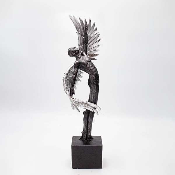 ΑΝΤΡΑΣ ΜΕ ΦΤΕΡΑ ΠΟΛΥΡΕΖΙΝ ΧΡΥΣΟΣ – ΑΣΗΜΙ 9×6.5x39cm