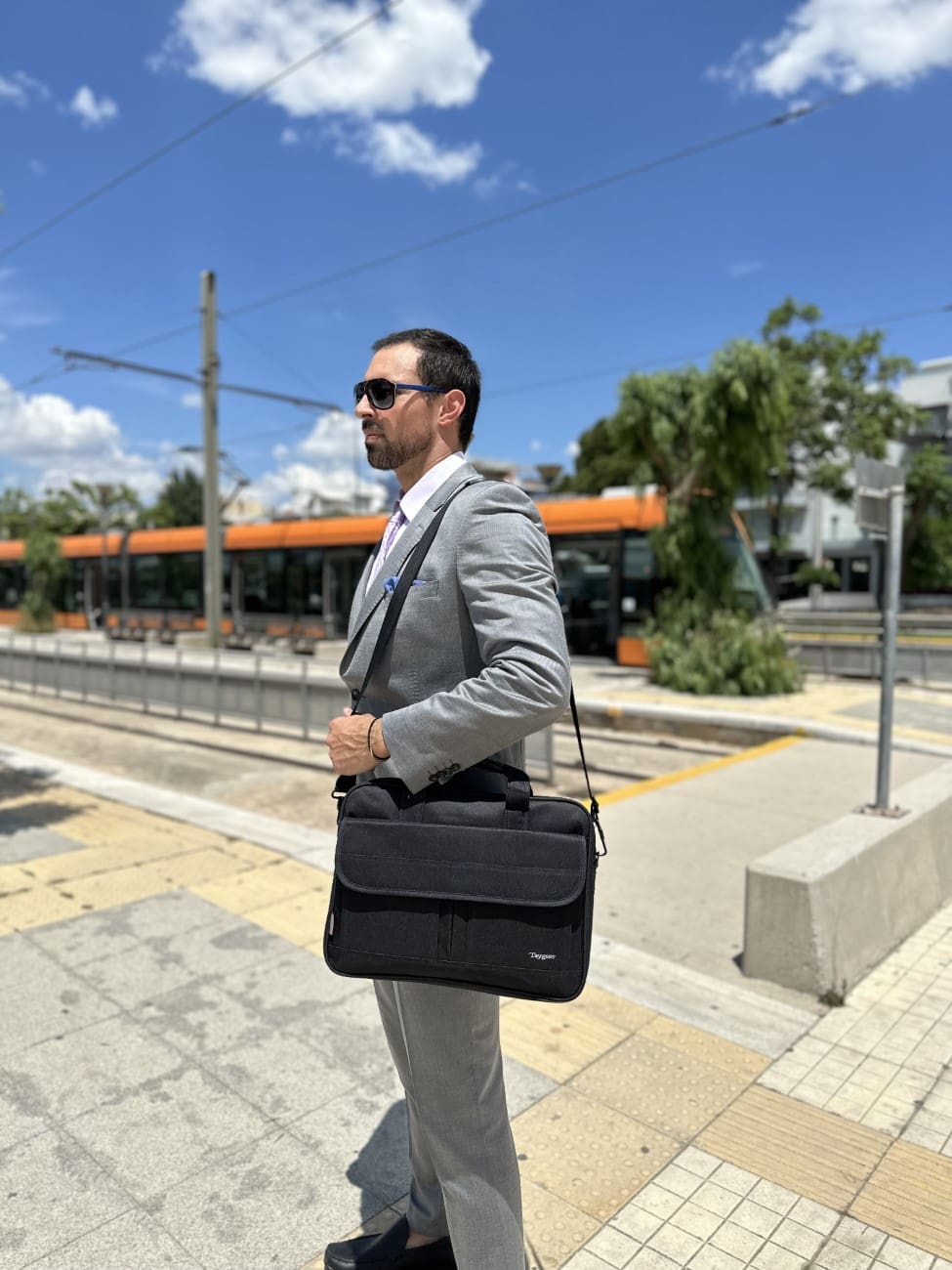 Υφασμάτινος Χαρτοφύλακας Taygeer 15,6' laptop 9,6L 1073 μαύρο