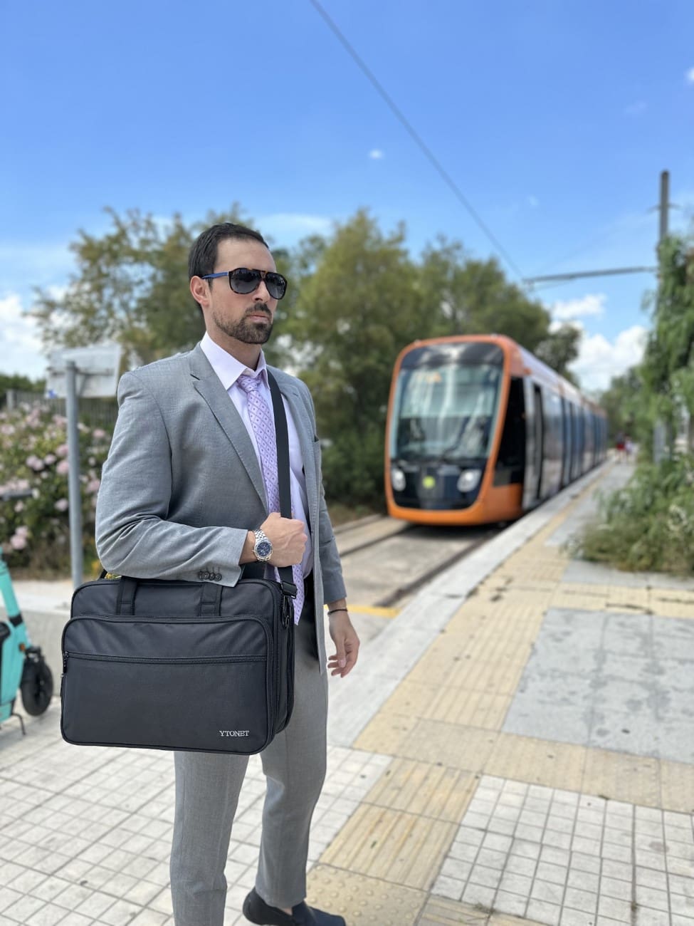 Υφασμάτινος Χαρτοφύλακας Ytonet 18” laptop 29,5L 1085 μαύρο