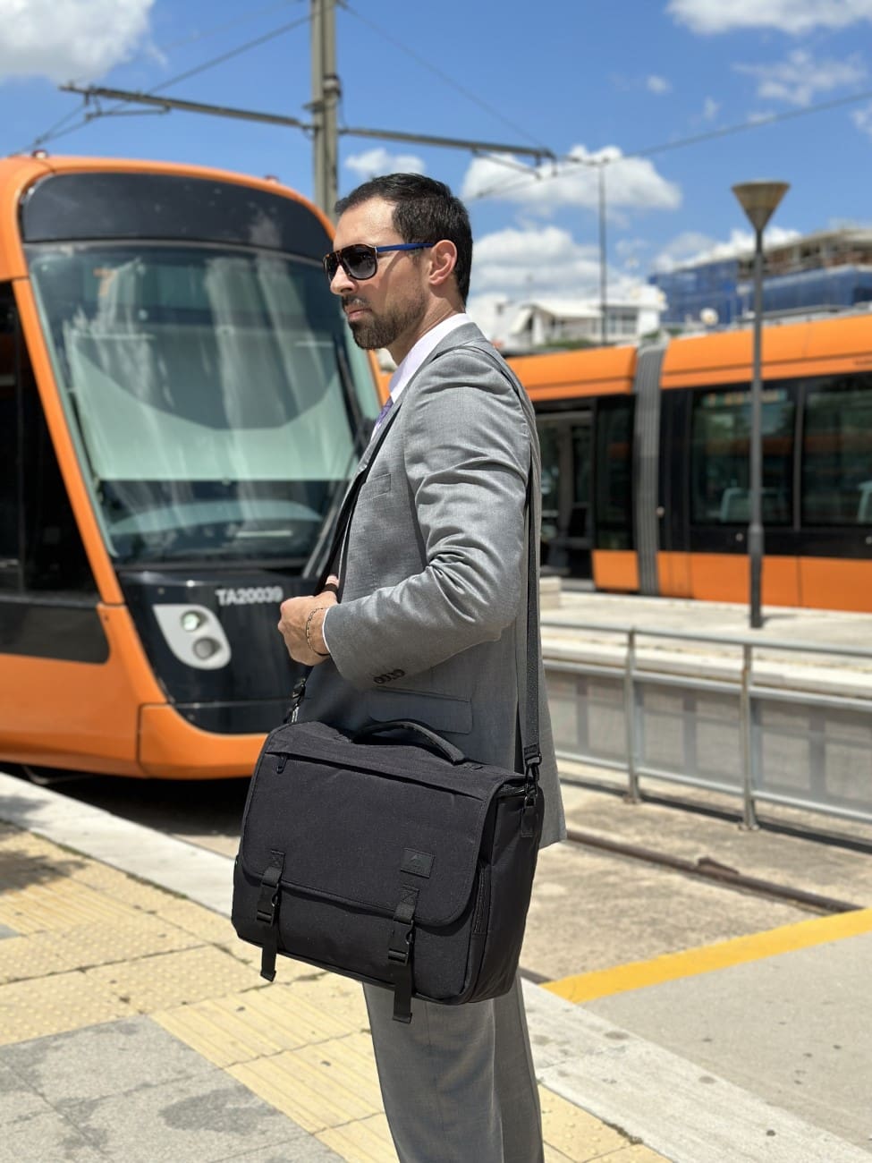 Υφασμάτινος Χαρτοφύλακας Matein 15,6′ laptop 17L 1194 μαύρο