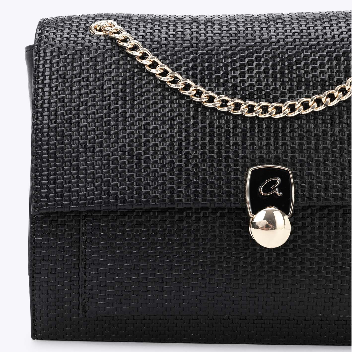 ΤΣΑΝΤΑ ΩΜΟΥ ΜΕ ΑΝΑΓΛΥΦΟ ΣΧΕΔΙΟ CAMEL