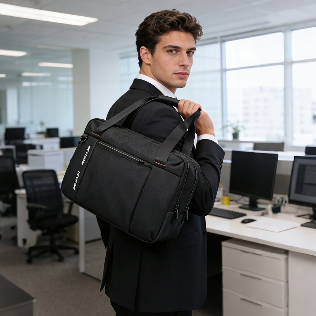 Επαγγελματικός χαρτοφύλακας15,6”NewCom Ν1705543001 μαύρο